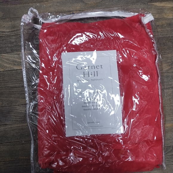 NWT Garnet Hill Red German 100% Cotton Fleece Blanket Christmas Holiday Throw - Picture 2 of 5